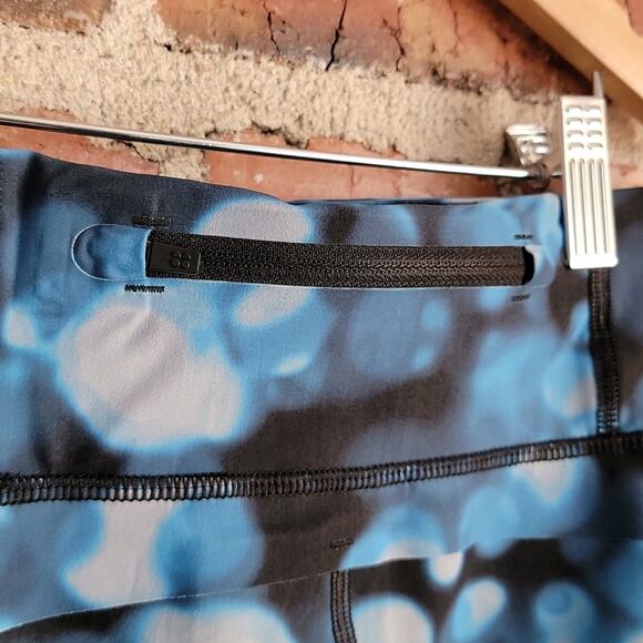 Sweaty Betty x ModelFIT yoga leggings blue fuzzy bubble print XS - Picture 4 of 8